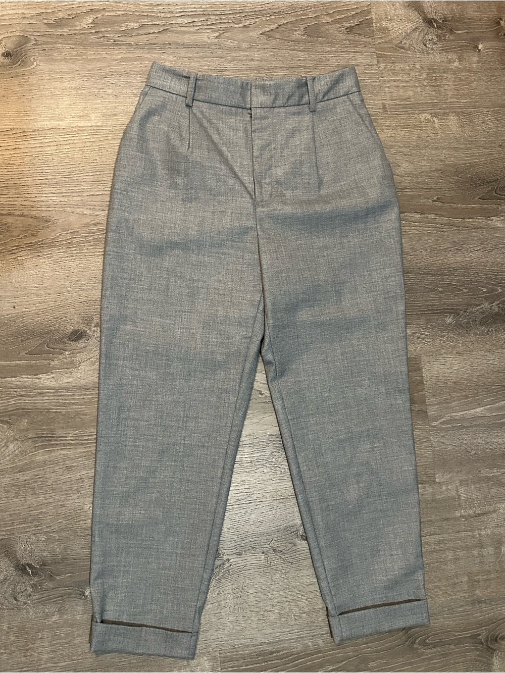 ZARA Gray High-Waisted Pleated Trousers Dress Pants - Size M